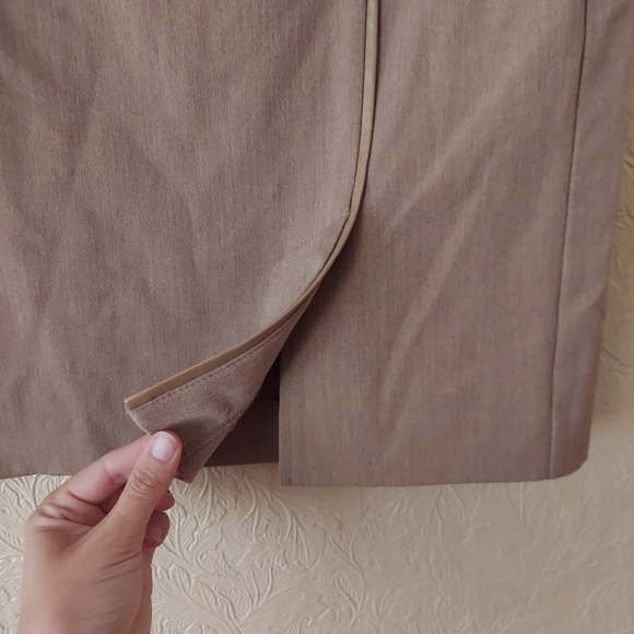Rekucci Collection Tan Pencil Skirt Stretch Size 6 - Picture 2 of 7